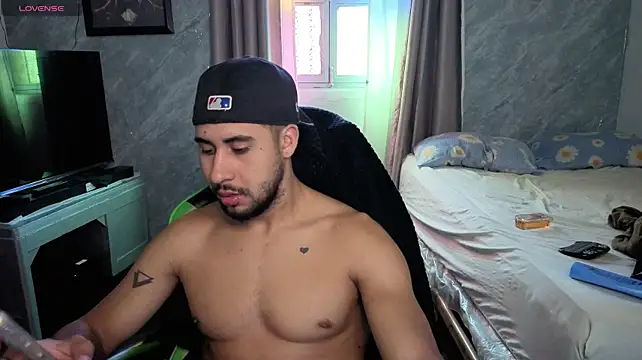 Daiki_Jack live cam on StripChat