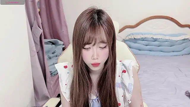 Vivian-88 live cam on StripChat