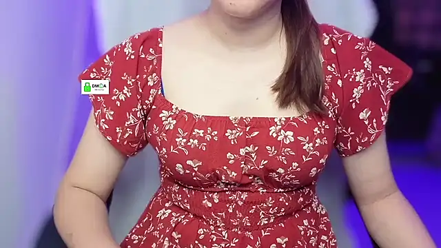 sweet__queen live cam on StripChat