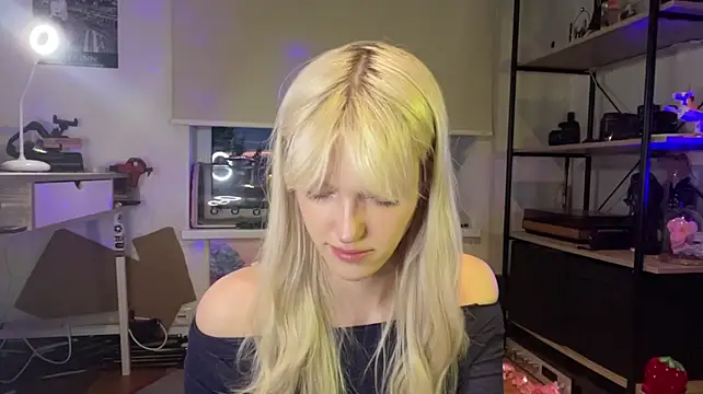 ShoshanaNogueras live cam on StripChat