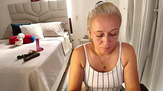 Naty_Stone webcam