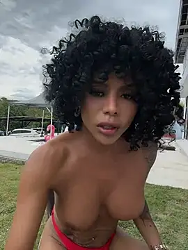 Modelo: HOT_LADY_777