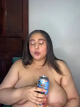 Selenee23 live cam on StripChat
