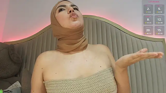 dalilasaadi_ live cam on StripChat