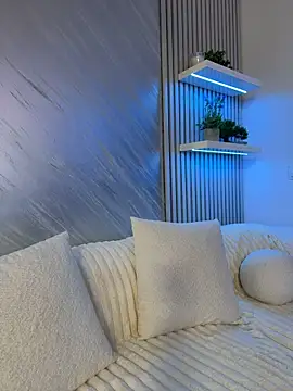KirstieVegas