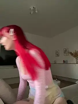 kimkatyrides live cam on StripChat