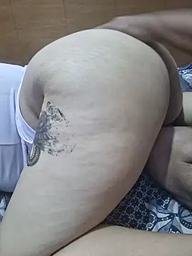 zanab0909 live cam on StripChat