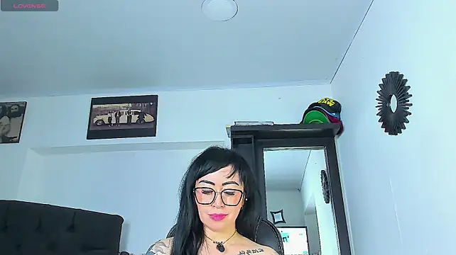 Vicky_hotmilf