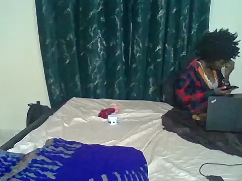 vanillapieh live cam on StripChat