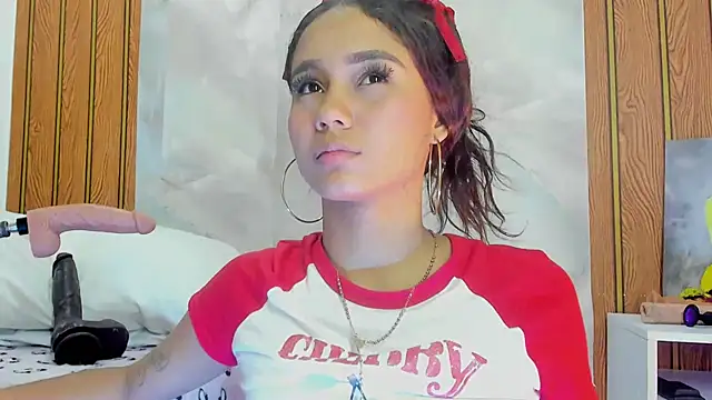 MarianaManzur live cam on StripChat