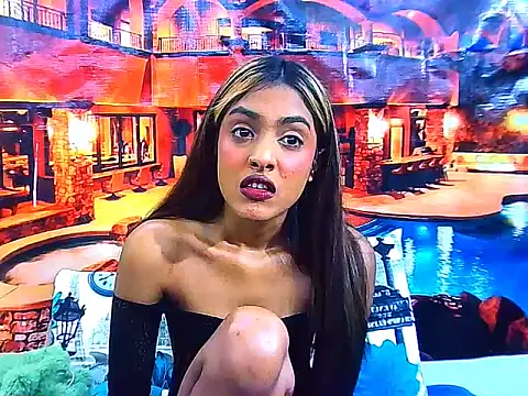 IndianPretty14u2Luv webcam