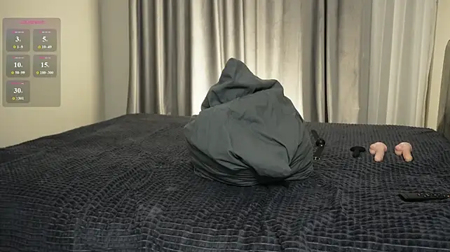 Nik_Sharp live cam on StripChat