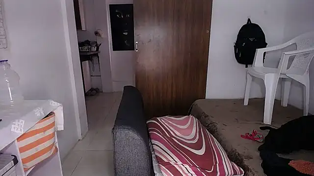 yselahot webcam