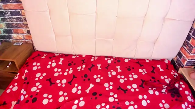 mayajones303av webcam