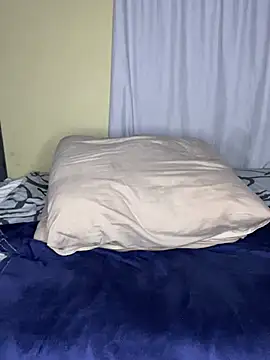 MiyaXo2 live webcam