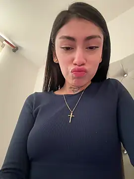 Bonny_Eva live cam on StripChat