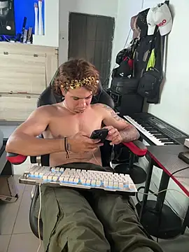 AngelLatinBoy live sex cam