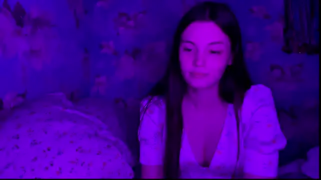 RileySpence live cam on StripChat