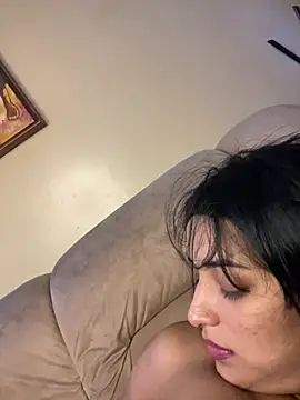 SaharQamar webcam