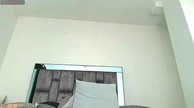 alyssia_ocean live cam on StripChat