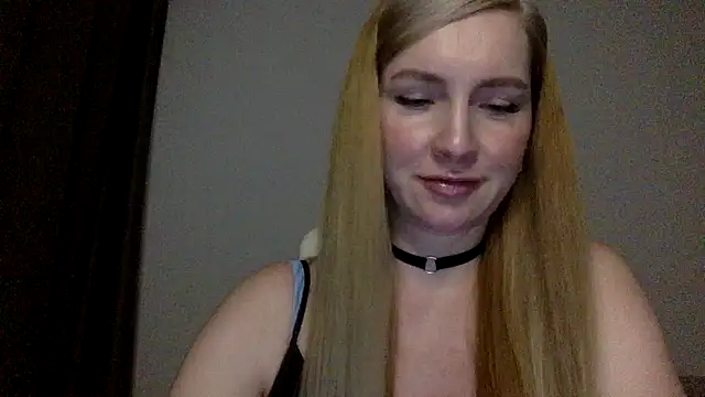 Neralith live cam on StripChat