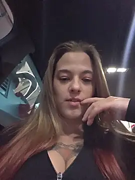 Luna_Lynn Live Webcam on Stripchat