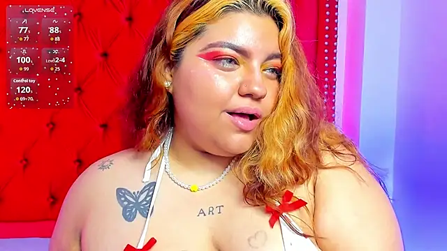 SunnyHoney_ live cam on StripChat