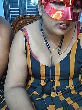 YOUR_TELUGU_CUTE_COUPLE