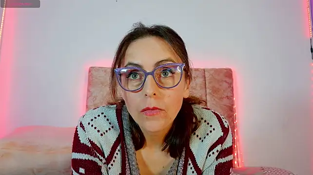 Ava_Raye webcam