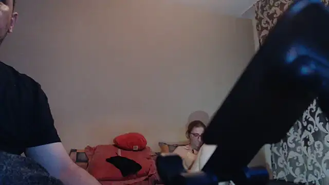 MoonedByEva2025 webcam