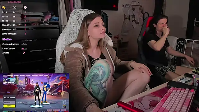FuckinHotCouple1