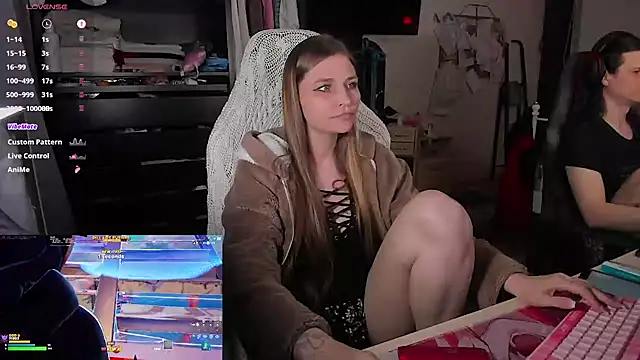 FuckinHotCouple1 live sex cam