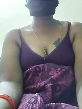 KadhalArasi webcam