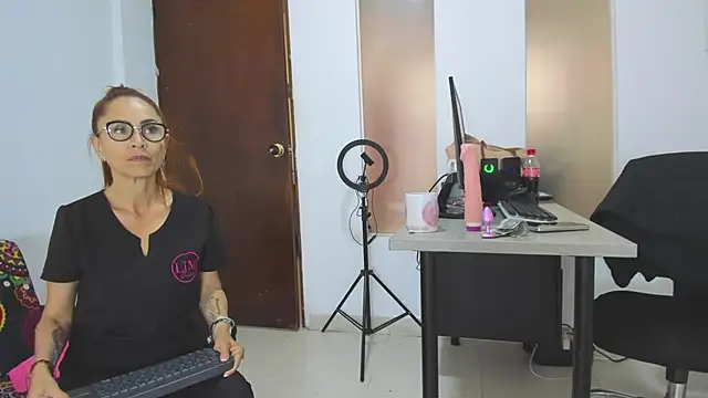KateRoouse webcam