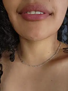 Lucy_Marin