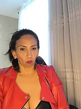 Mrsvictoriaaa live cam on StripChat