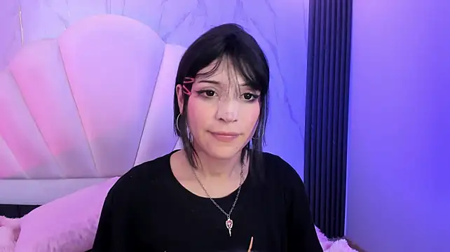 AliiceWonderland_ live sex cam
