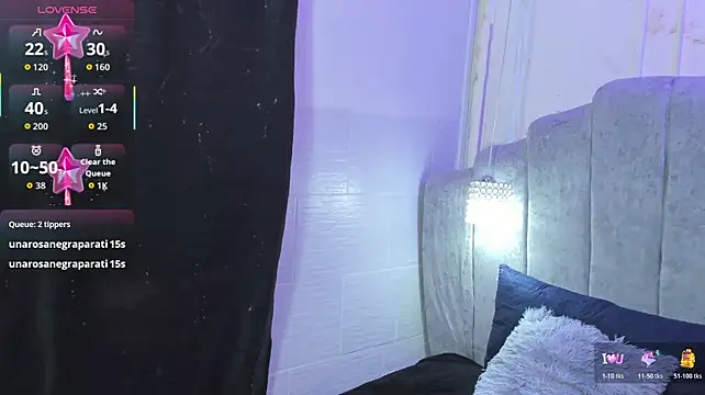 lanna_brunette live cam on StripChat