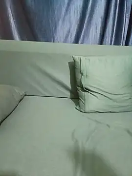 PreetyKitten live cam on StripChat