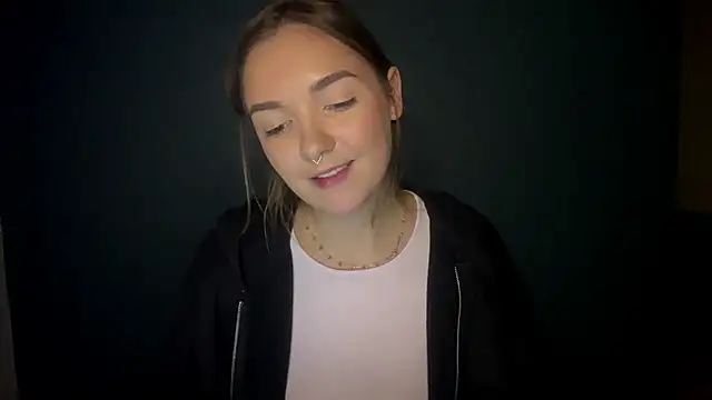 RoxyWet live cam on StripChat