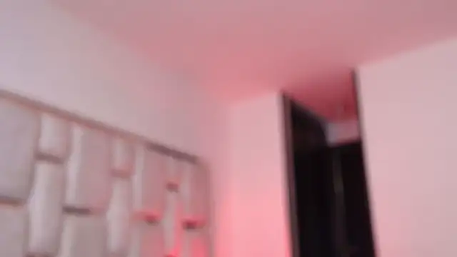 anamariaa__ live cam on StripChat
