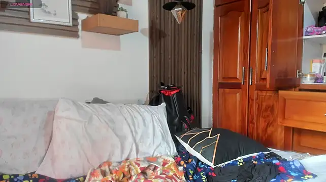 Evaa_campbell live cam on StripChat