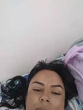 Juanita6908 live cam on StripChat