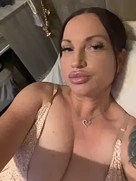 BustyBunny40