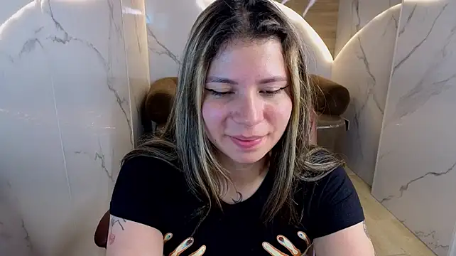 miaa_cn live cam on StripChat