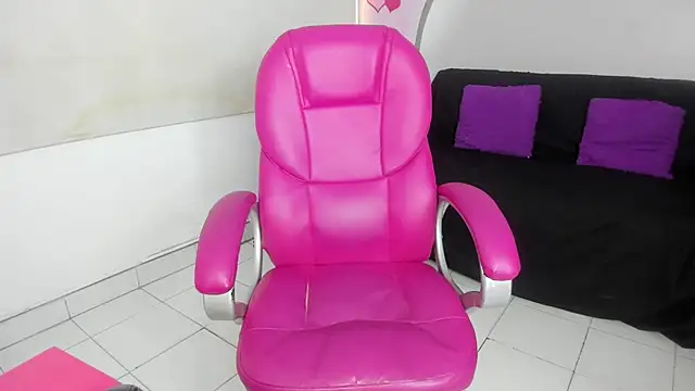 Doll-Star live cam on StripChat