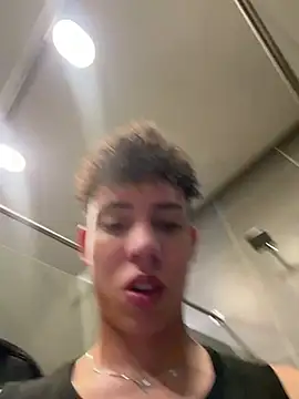 yoursexyjose webcam