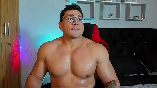 tyler_hank01 live cam on StripChat