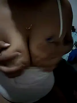 Anuki_Sexy live cam on StripChat