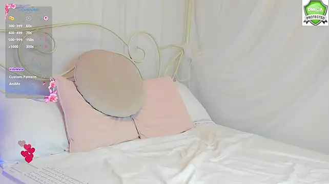 EllisaCherry live cam on StripChat